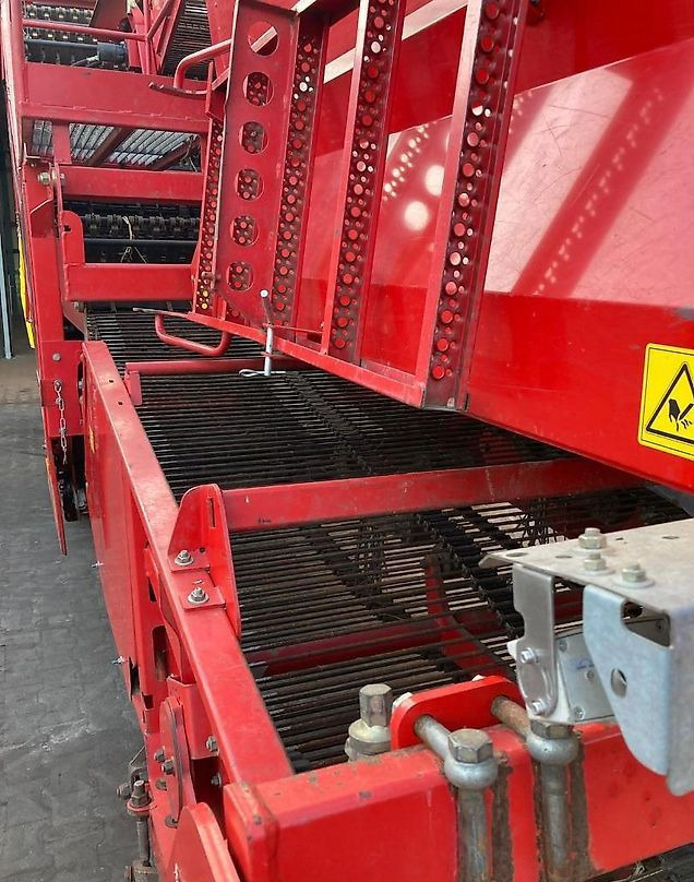 Картофелеуборочный комбайн Grimme SE 150/170-60: фото 8 Картофелеуборочный комбайн Grimme SE 150/170-60: фото 8