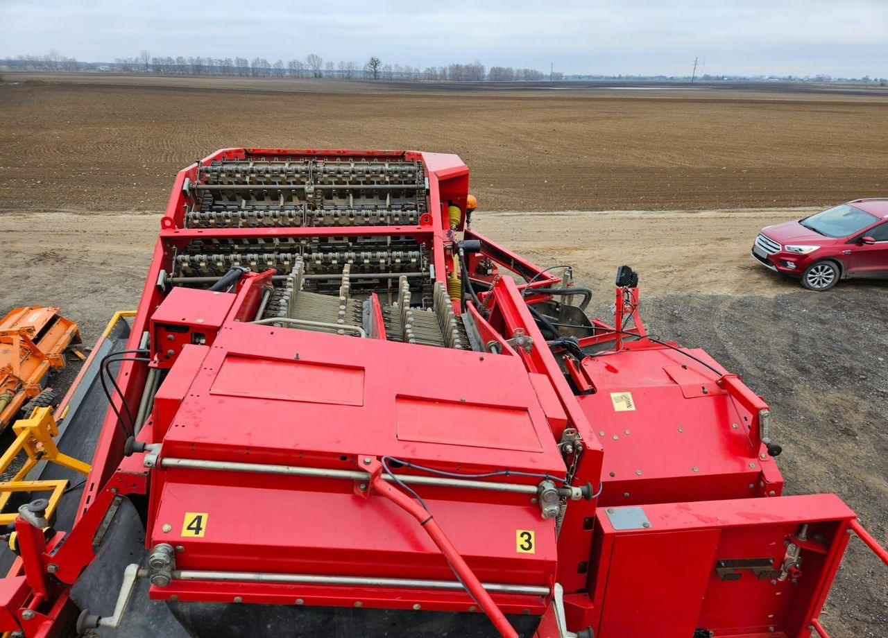 Картофелеуборочный комбайн Grimme SE 150/170-60: фото 19 Картофелеуборочный комбайн Grimme SE 150/170-60: фото 19