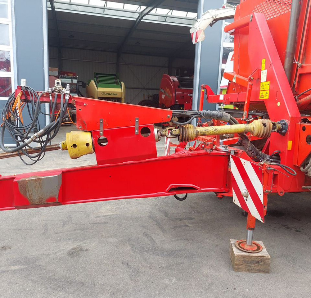 Grimme SE 150/170-60 - Картофелеуборочный комбайн: фото 1 Grimme SE 150/170-60 - Картофелеуборочный комбайн: фото 1