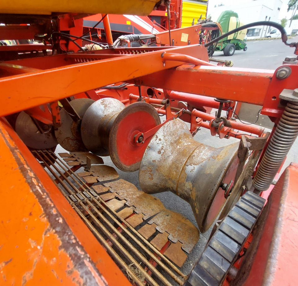 Картофелеуборочный комбайн Grimme SE 150/170-60: фото 14 Картофелеуборочный комбайн Grimme SE 150/170-60: фото 14