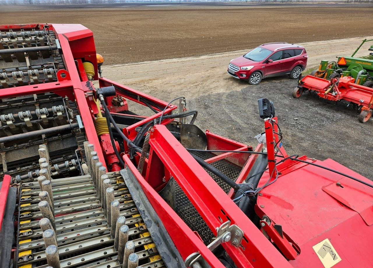 Картофелеуборочный комбайн Grimme SE 150/170-60: фото 22 Картофелеуборочный комбайн Grimme SE 150/170-60: фото 22