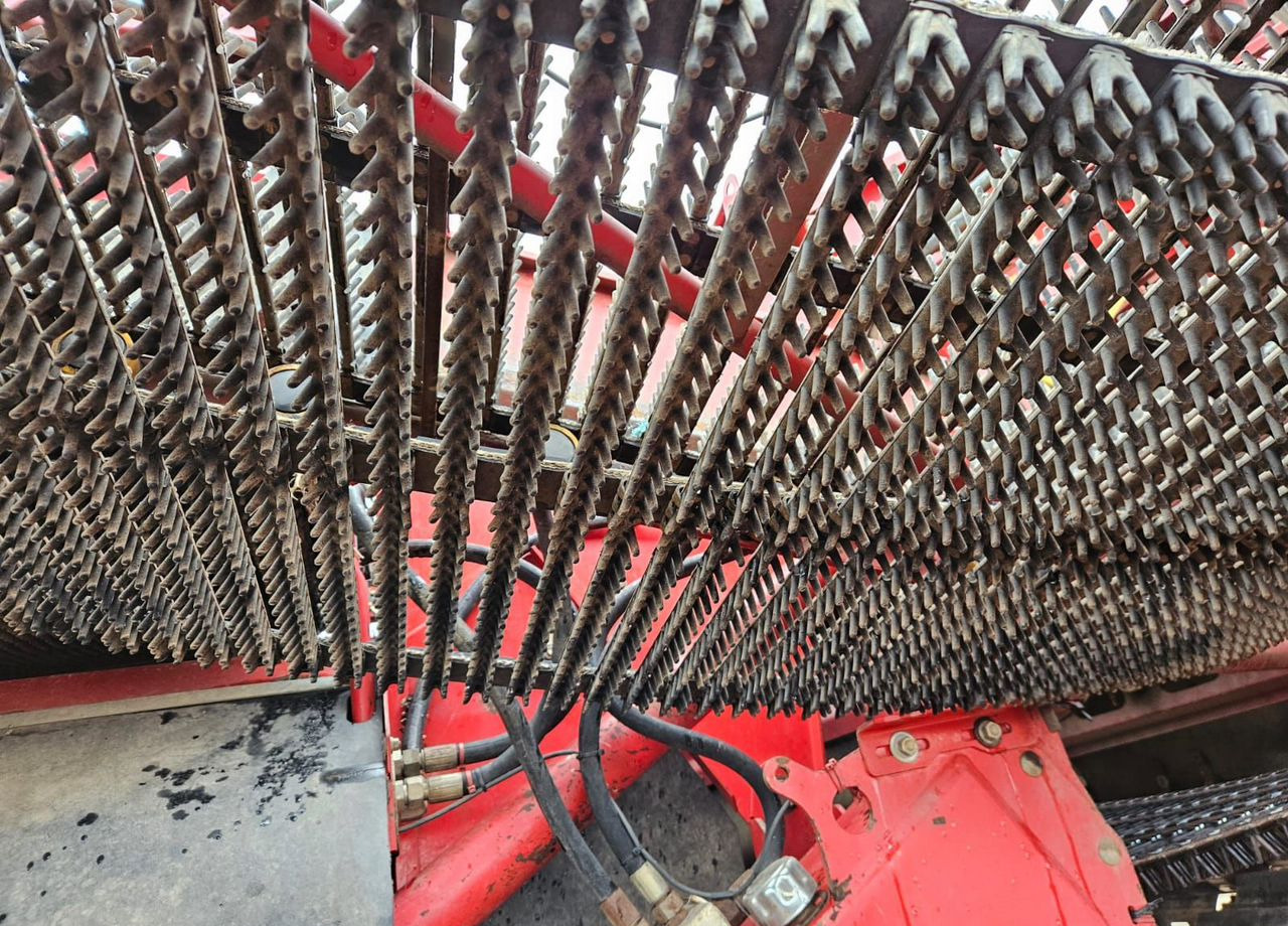 Картофелеуборочный комбайн Grimme SE 150/170-60: фото 8 Картофелеуборочный комбайн Grimme SE 150/170-60: фото 8