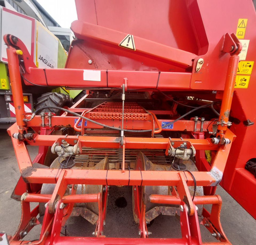Картофелеуборочный комбайн Grimme SE 150/170-60: фото 24 Картофелеуборочный комбайн Grimme SE 150/170-60: фото 24