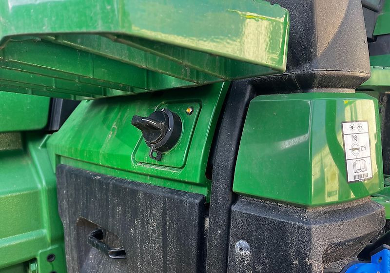 Трактор John Deere 8R 410: фото 19