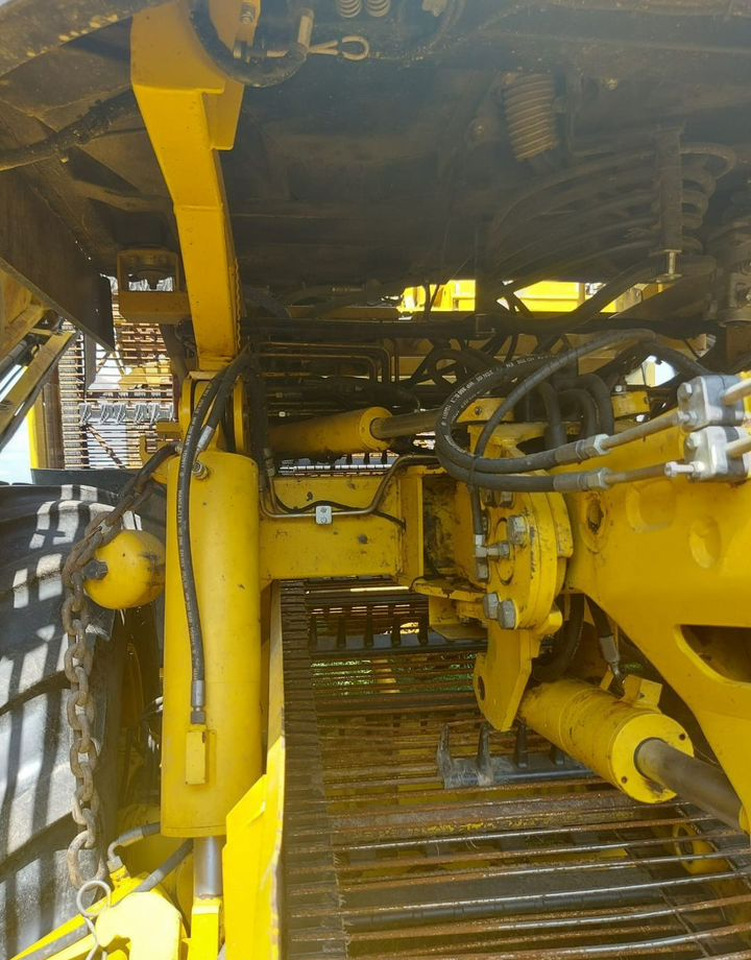 Свеклоуборочный комбайн Ropa Maschinenbau Euro-Maus 2: фото 15 Свеклоуборочный комбайн Ropa Maschinenbau Euro-Maus 2: фото 15