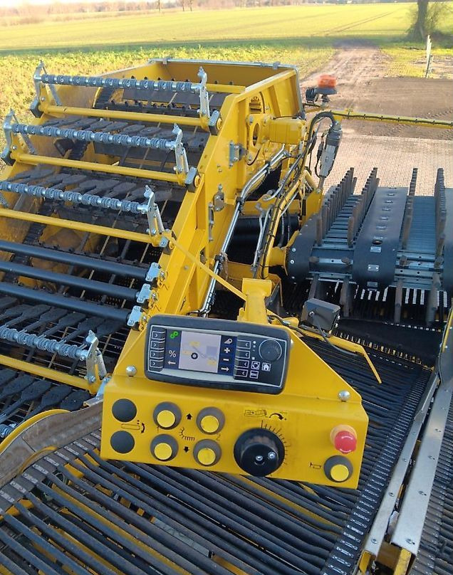 Картофелеуборочный комбайн Ropa Maschinenbau RK 21 Keiler 2: фото 9 Картофелеуборочный комбайн Ropa Maschinenbau RK 21 Keiler 2: фото 9