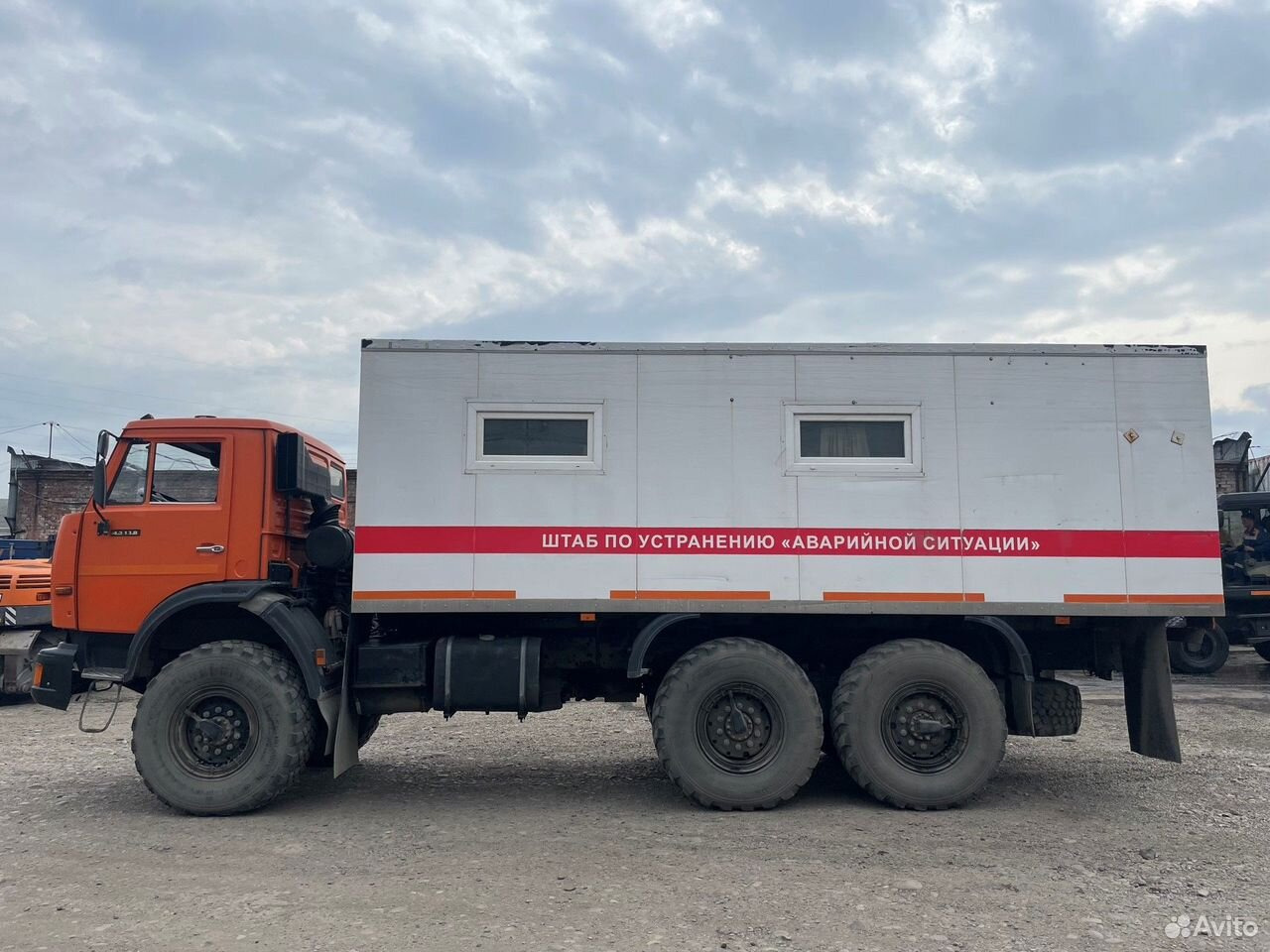 КАМАЗ 43118 - Коммунальная/ Специальная техника: фото 3 КАМАЗ 43118 - Коммунальная/ Специальная техника: фото 3