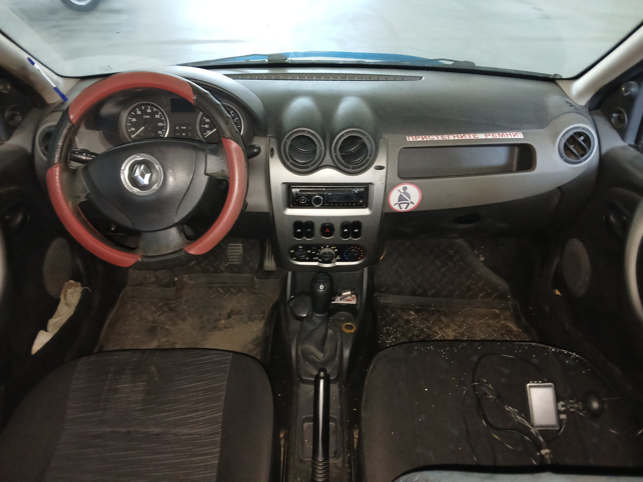 RENAULT SR - Легковой автомобиль: фото 5 RENAULT SR - Легковой автомобиль: фото 5