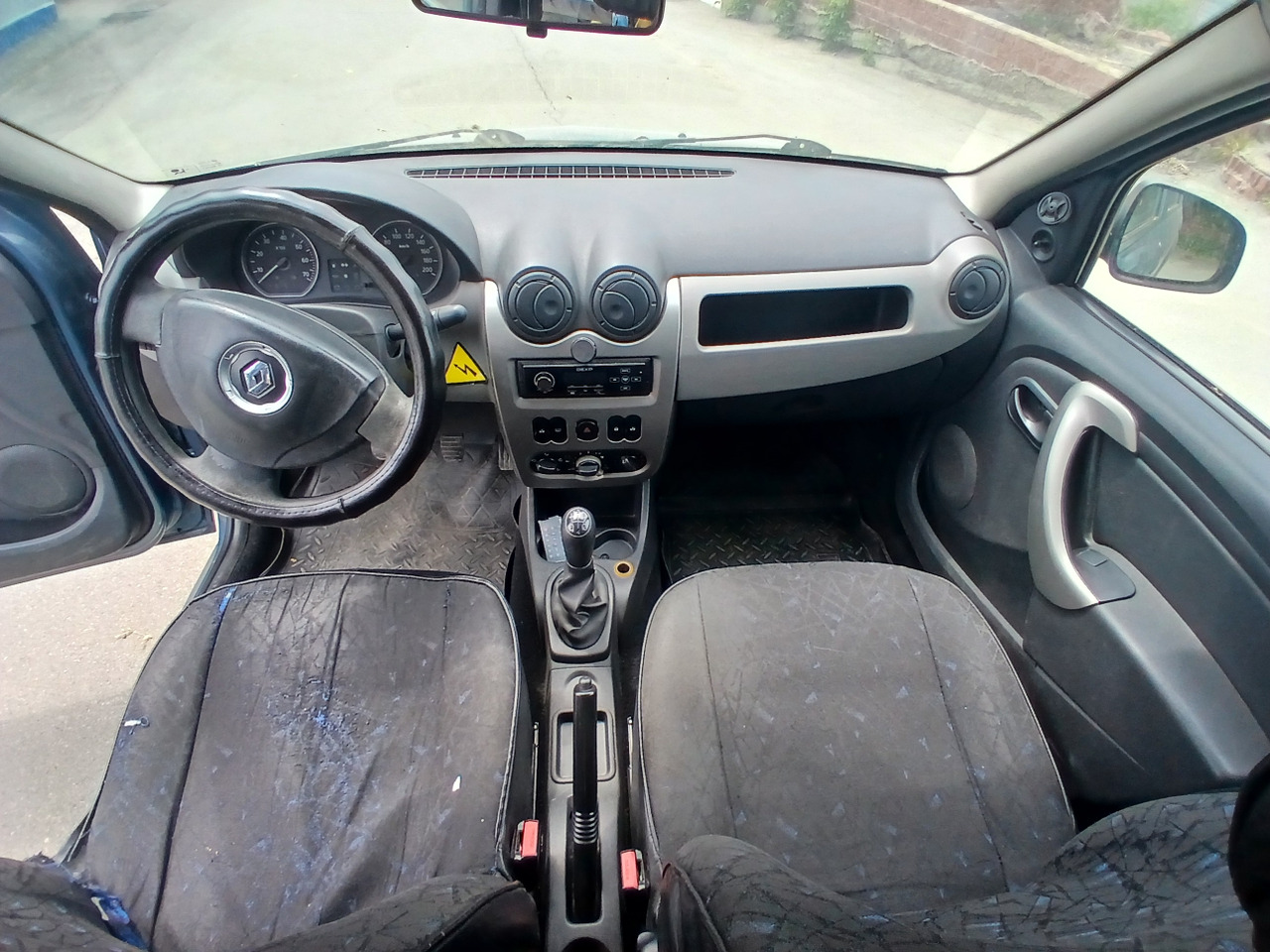 RENAULT SR - Легковой автомобиль: фото 4 RENAULT SR - Легковой автомобиль: фото 4