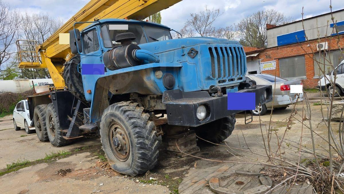 Грузовик с подъемником Урал 4320-1151-61: фото 8