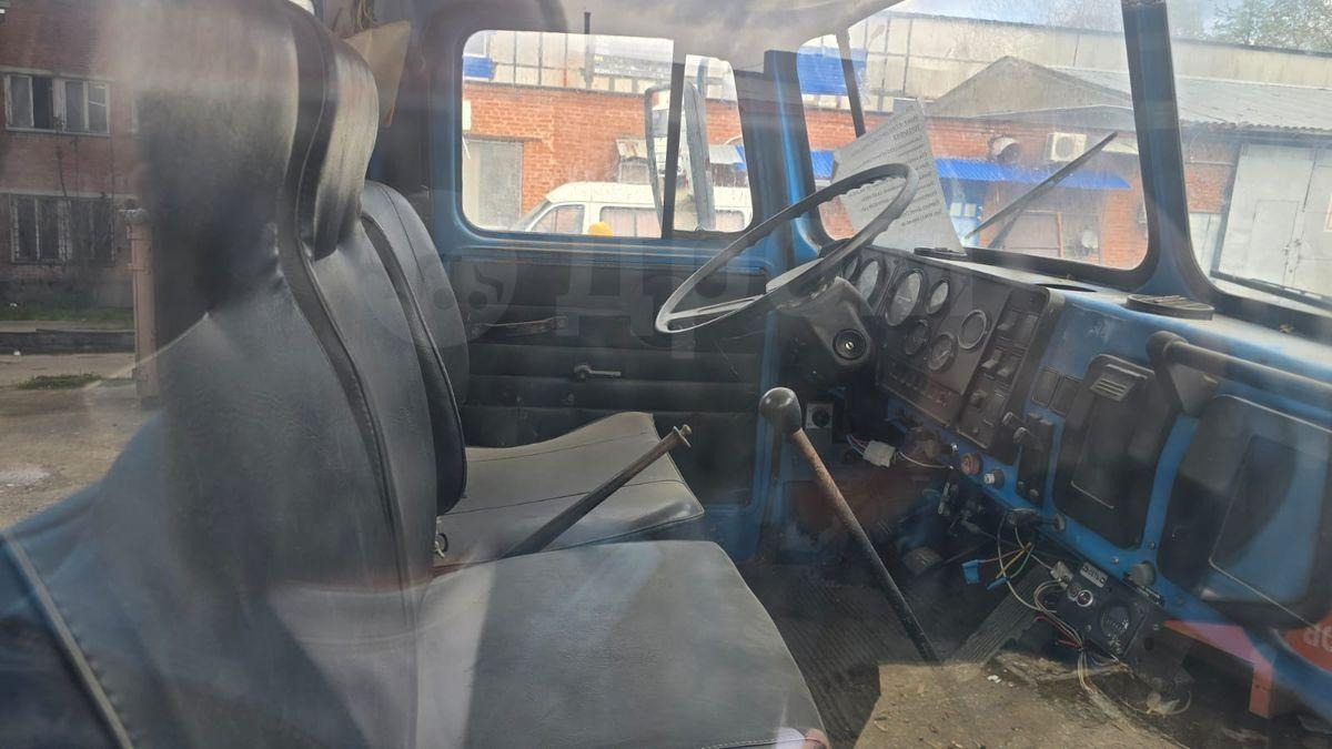 Грузовик с подъемником Урал 4320-1151-61: фото 13