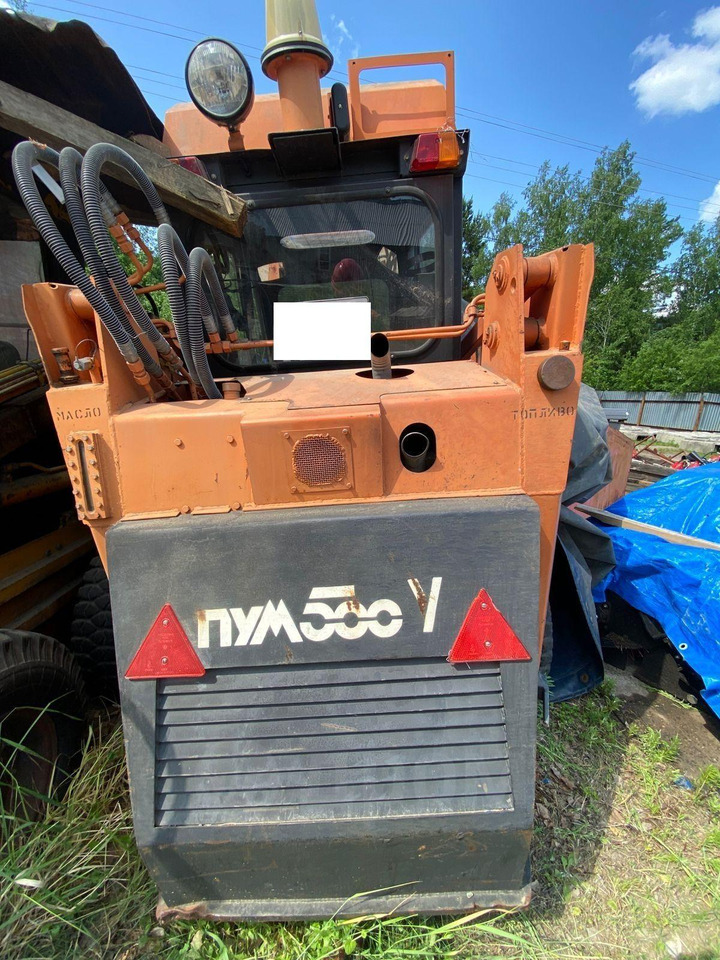 Уралвагонзавод ПУМ-500У - Мини-погрузчик с бортовым поворотом: фото 3 Уралвагонзавод ПУМ-500У - Мини-погрузчик с бортовым поворотом: фото 3