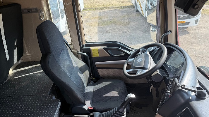 Самосвал HOWO T5G: фото 9