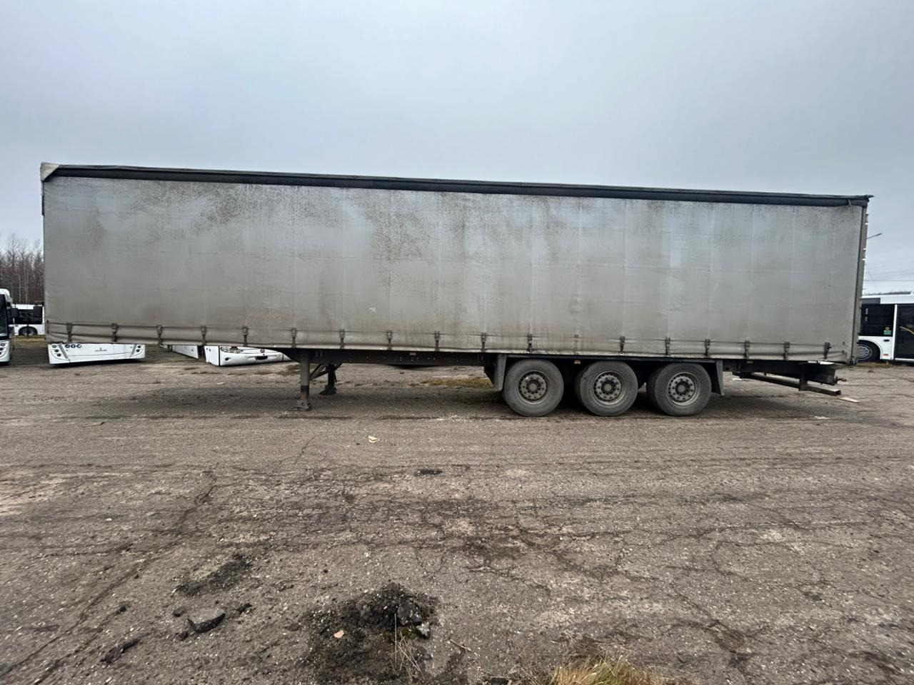 SCHMITZ 9084 - Полуприцеп: фото 1 SCHMITZ 9084 - Полуприцеп: фото 1