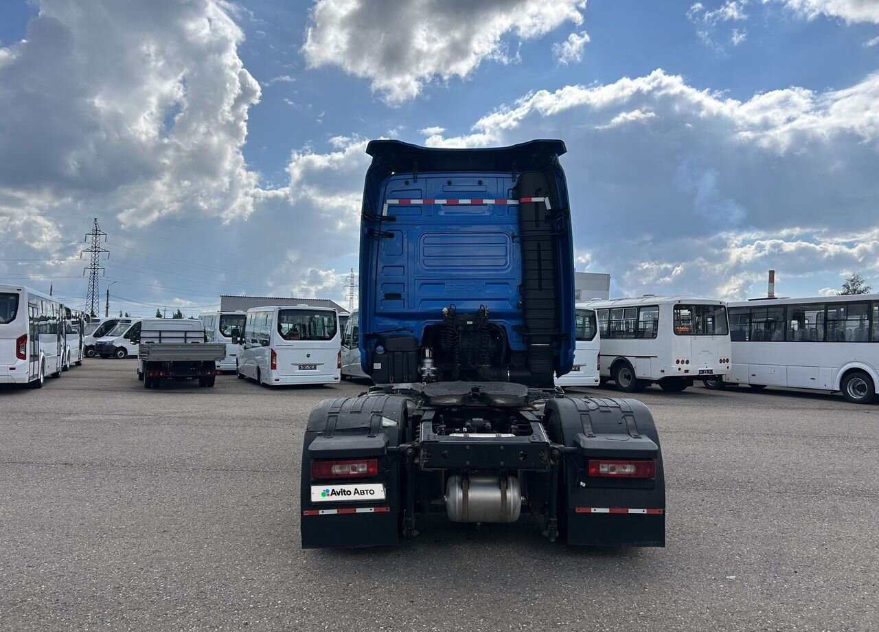 Dongfeng DFH - Тягач: фото 3 Dongfeng DFH - Тягач: фото 3