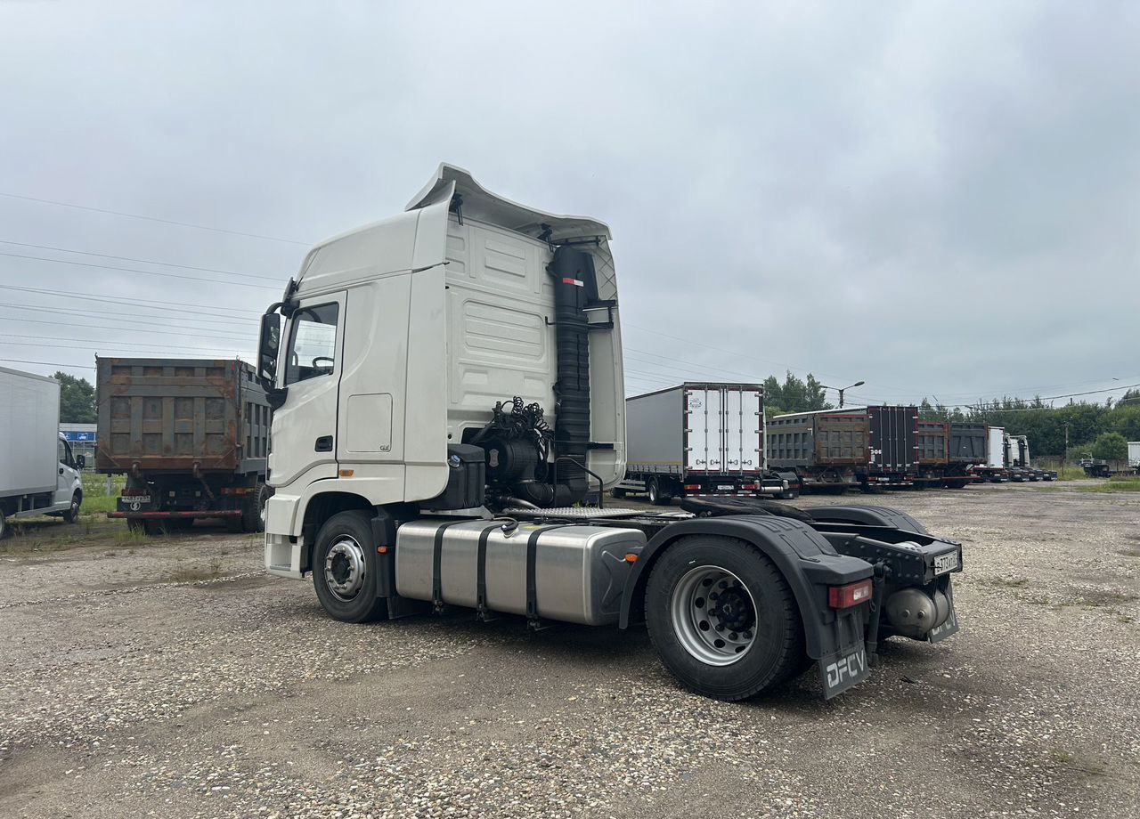 Dongfeng DFH - Тягач: фото 3 Dongfeng DFH - Тягач: фото 3