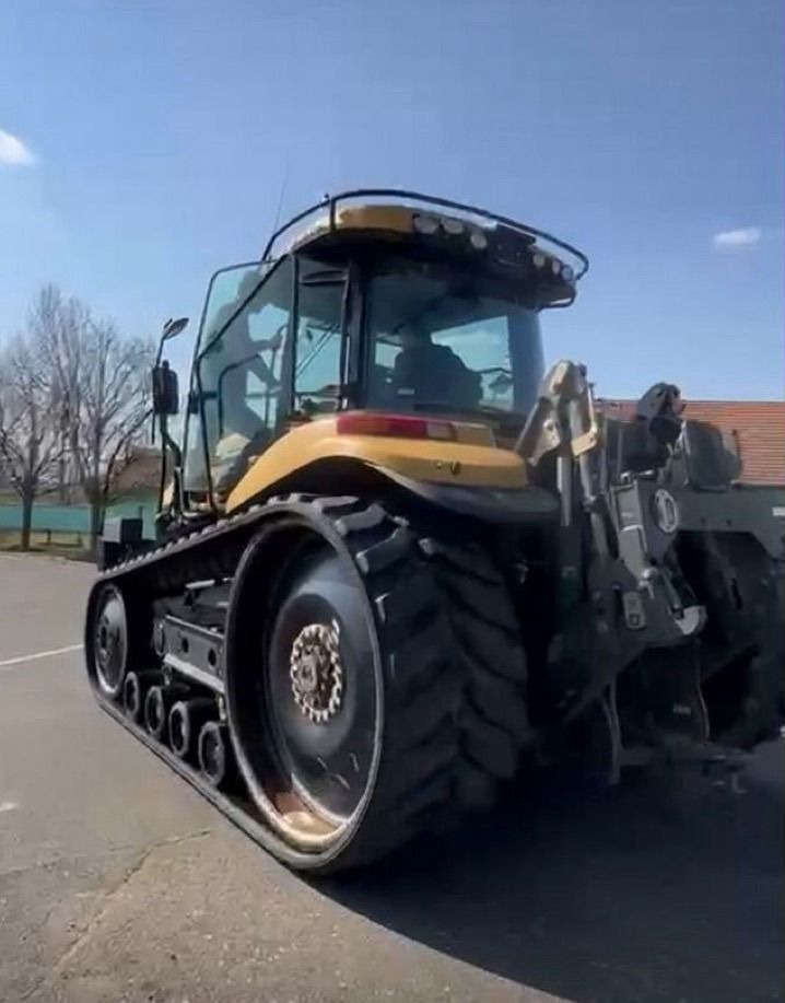 CHALLENGER MT 865 - Гусеничный трактор: фото 1 CHALLENGER MT 865 - Гусеничный трактор: фото 1