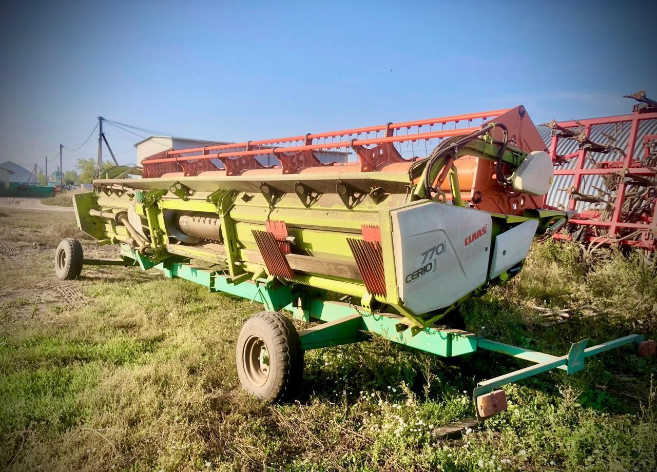 Зерноуборочный комбайн Claas Tucano 450: фото 14 Зерноуборочный комбайн Claas Tucano 450: фото 14