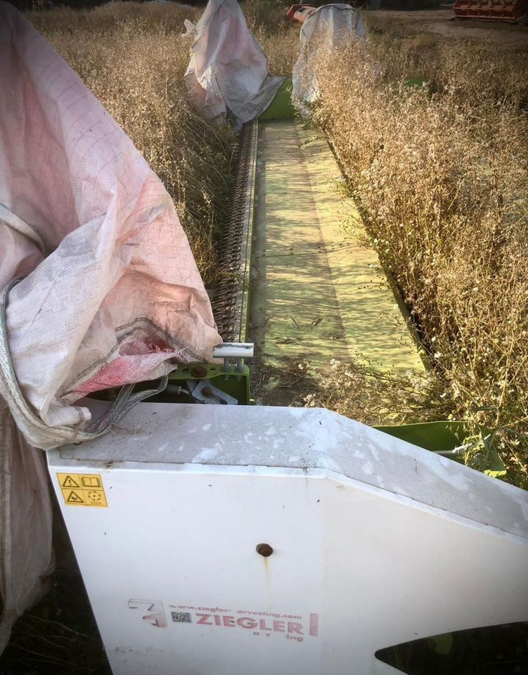 Зерноуборочный комбайн Claas Tucano 450: фото 9 Зерноуборочный комбайн Claas Tucano 450: фото 9