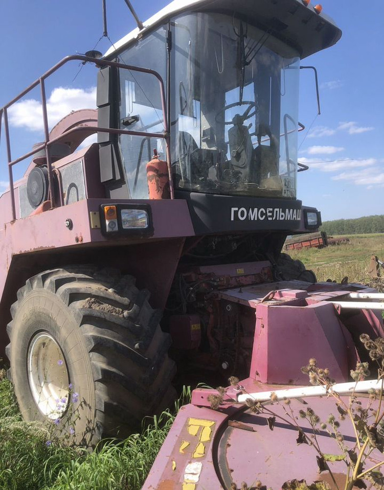 Гомсельмаш КВК-800 (Палессе FS80) - Кормоуборочный комбайн: фото 1 Гомсельмаш КВК-800 (Палессе FS80) - Кормоуборочный комбайн: фото 1