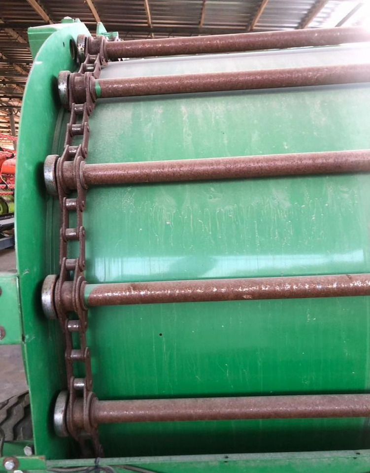 Пресс-подборщик рулонный John Deere F440E: фото 7