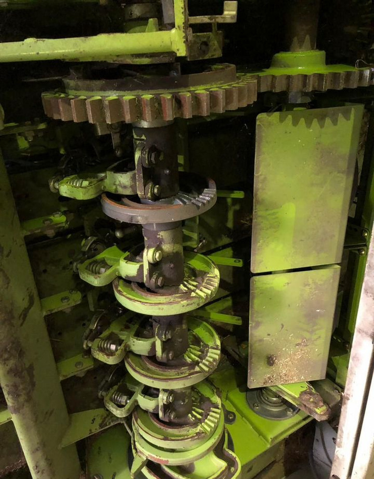 Пресс-подборщик тюковый Пресс-подборщик claas Quadrant 1150: фото 9