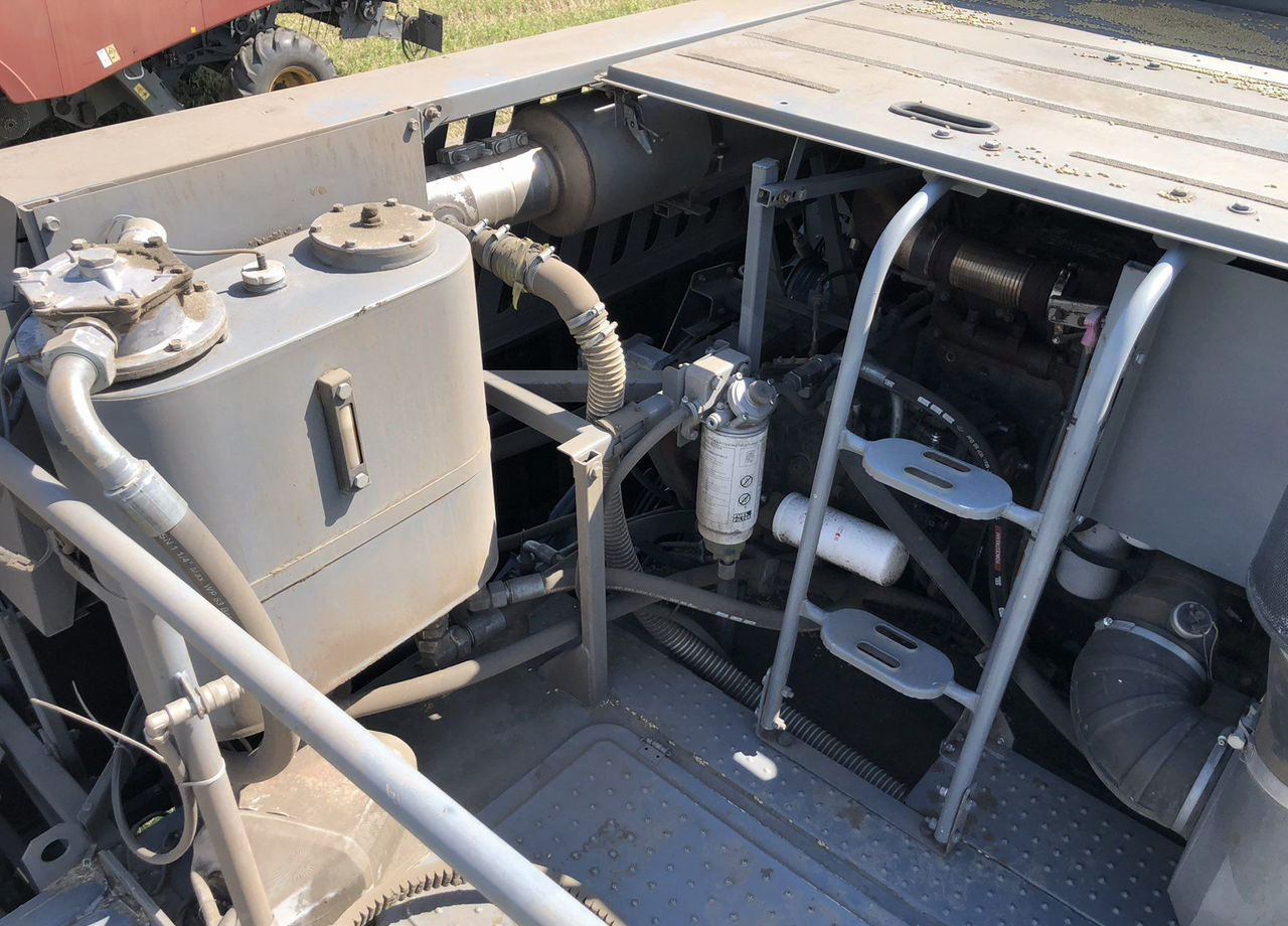 Зерноуборочный комбайн Ростсельмаш Acros 585: фото 9