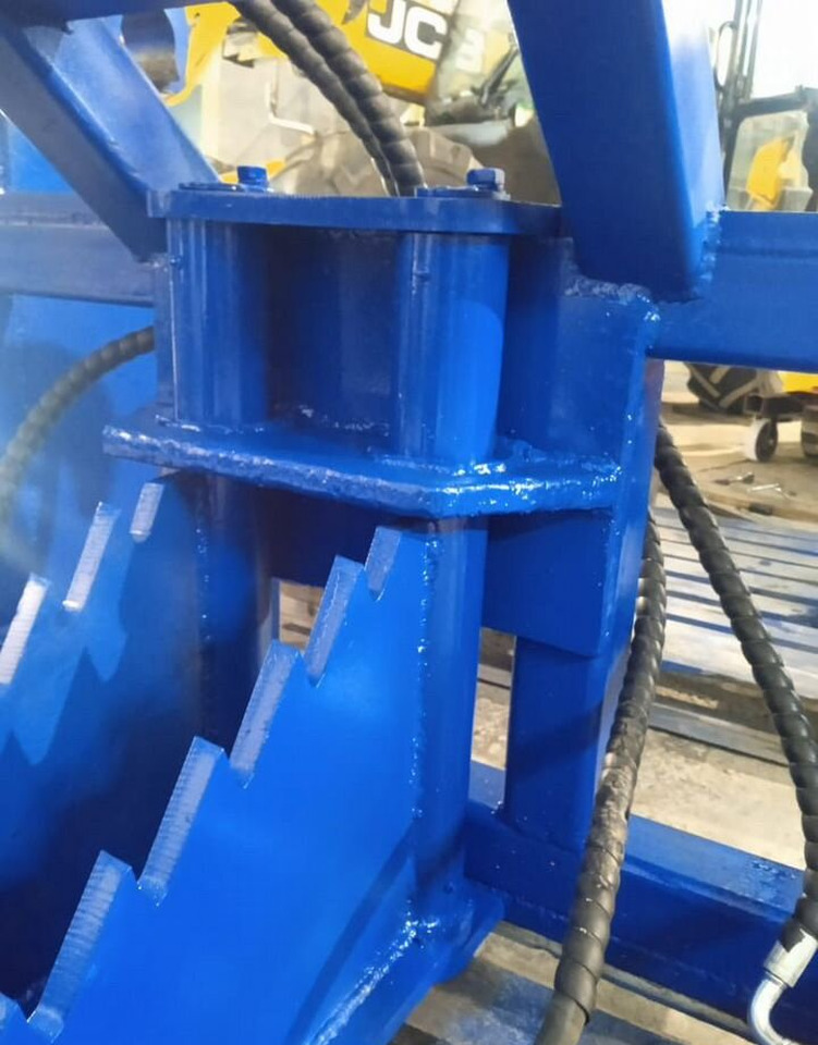 Захват Захват корчеватель на фронтальный погрузчик: фото 10 Захват Захват корчеватель на фронтальный погрузчик: фото 10