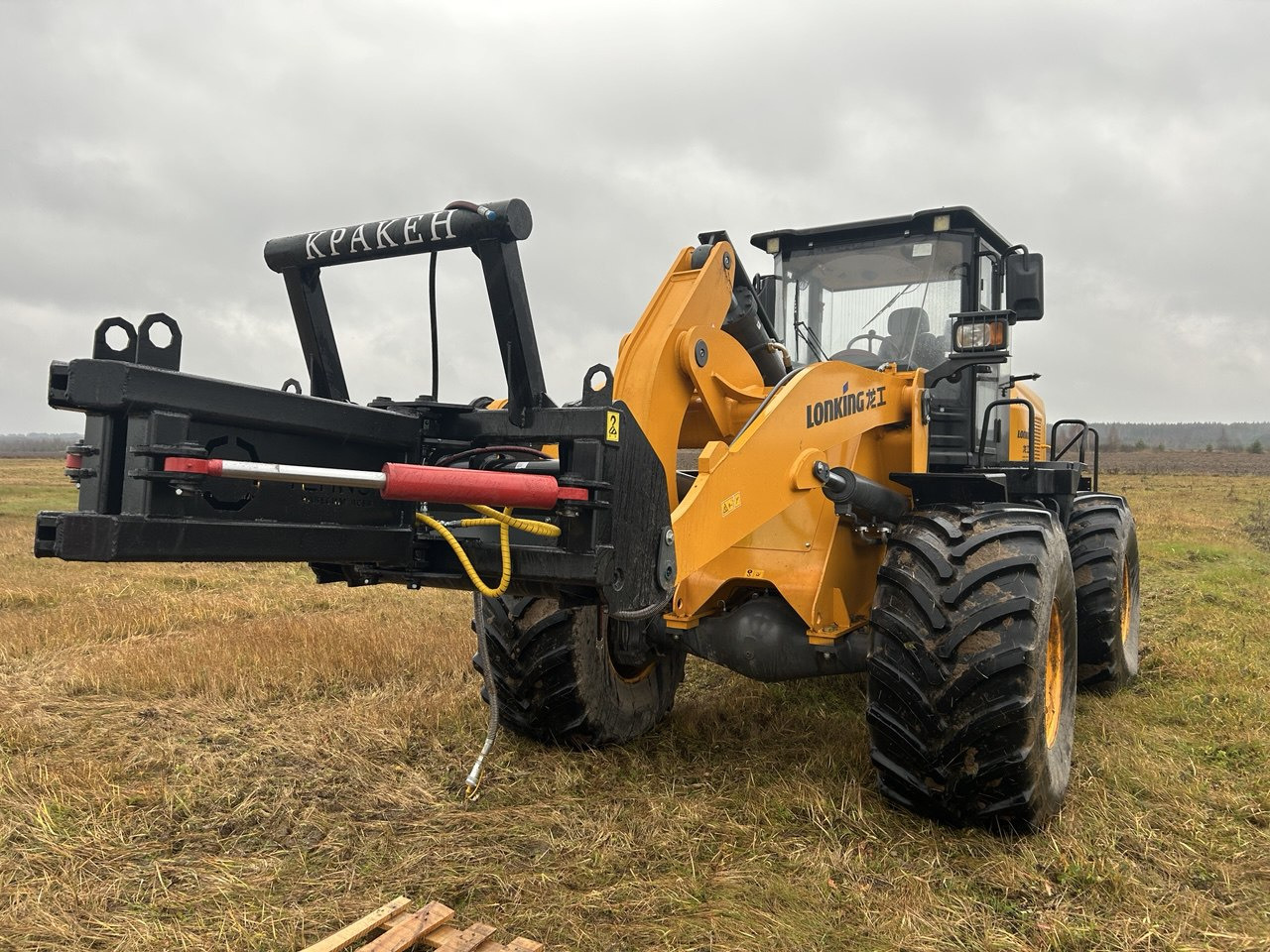 Захват корчеватель на фронтальный погрузчик - Захват: фото 1 Захват корчеватель на фронтальный погрузчик - Захват: фото 1