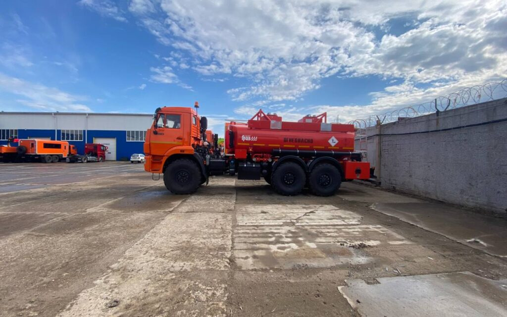 Грузовик с цистерной Автоцистерна КАМАЗ 5350-66 (D5), 2025: фото 14