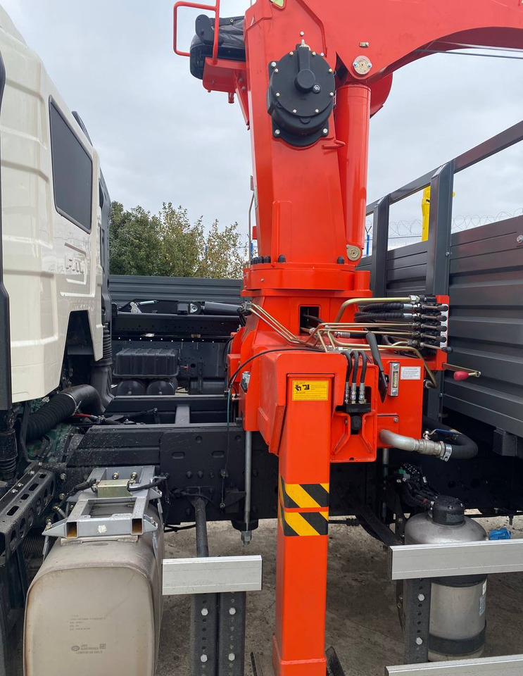 Бортовой грузовик FAW J6L 4х2 с КМУ Kanglir KS1256 2024 г - Грузовик бортовой/ Платформа, Автоманипулятор: фото 4 Бортовой грузовик FAW J6L 4х2 с КМУ Kanglir KS1256 2024 г - Грузовик бортовой/ Платформа, Автоманипулятор: фото 4