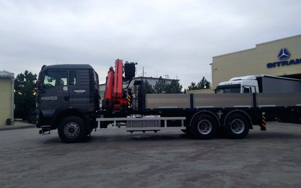 Бортовой грузовик/ Платформа, Автоманипулятор Бортовой грузовик Howo T5G 6х4 с КМУ Sunhunk K-238, 2025: фото 7 Бортовой грузовик/ Платформа, Автоманипулятор Бортовой грузовик Howo T5G 6х4 с КМУ Sunhunk K-238, 2025: фото 7