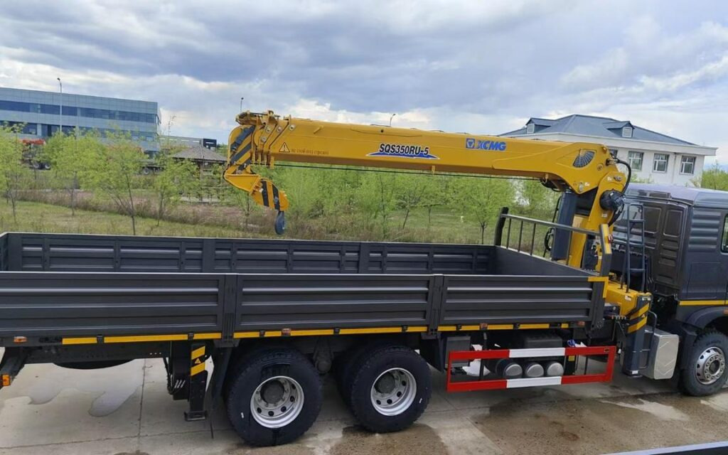 Бортовой грузовик Howo T5G с КМУ XCMG SQS350, 2025 - Бортовой грузовик/ Платформа, Автоманипулятор: фото 3 Бортовой грузовик Howo T5G с КМУ XCMG SQS350, 2025 - Бортовой грузовик/ Платформа, Автоманипулятор: фото 3