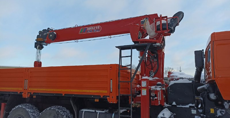 Новый Грузовик бортовой/ Платформа, Автоманипулятор Бортовой грузовик КАМАЗ 43118-37 6х6 с КМУ Horyong 216 2025: фото 6