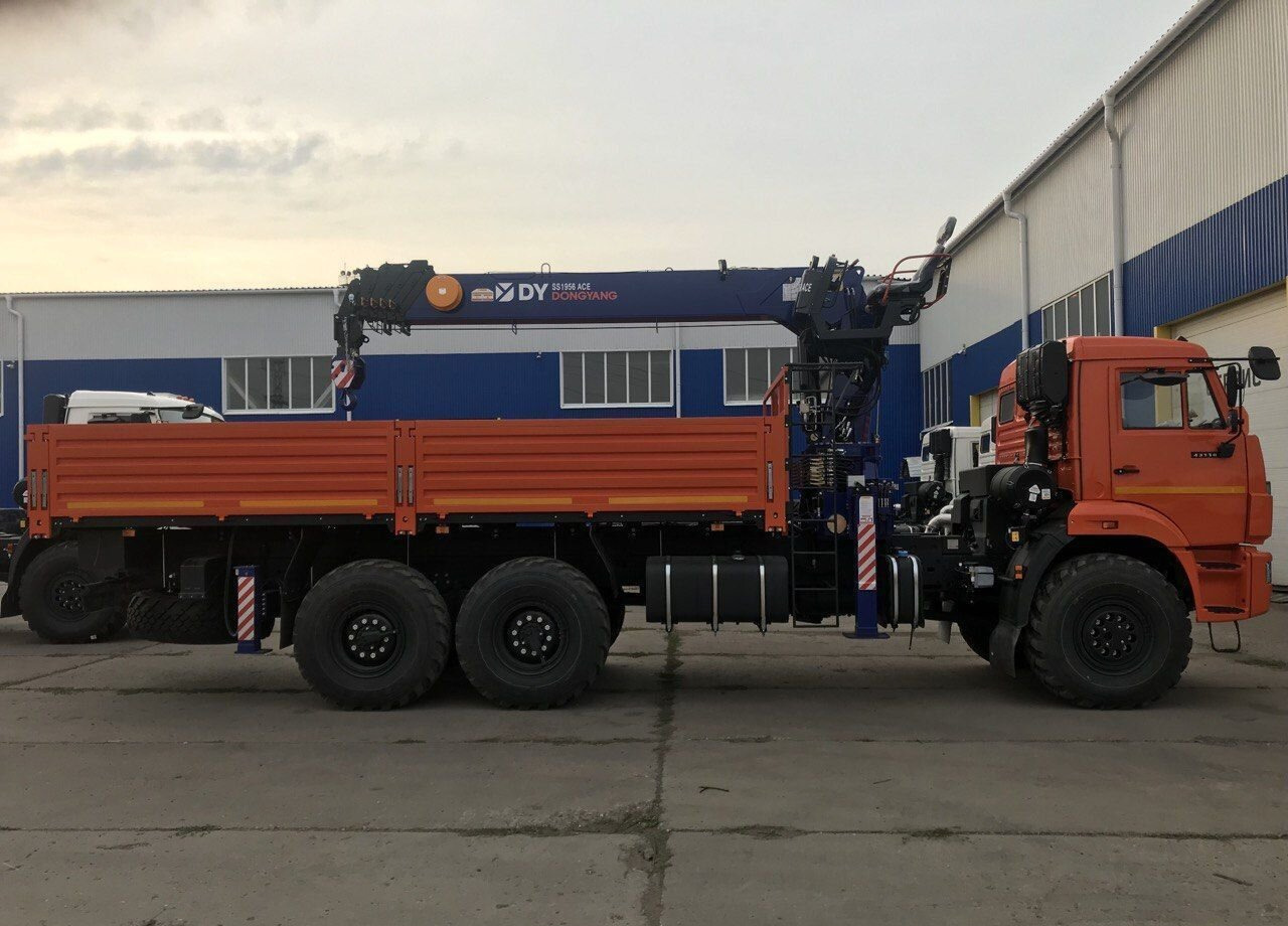 Новый Грузовик бортовой/ Платформа, Автоманипулятор Бортовой грузовик КАМАЗ 43118-50 6х6 с КМУ DongYang, 2025: фото 6