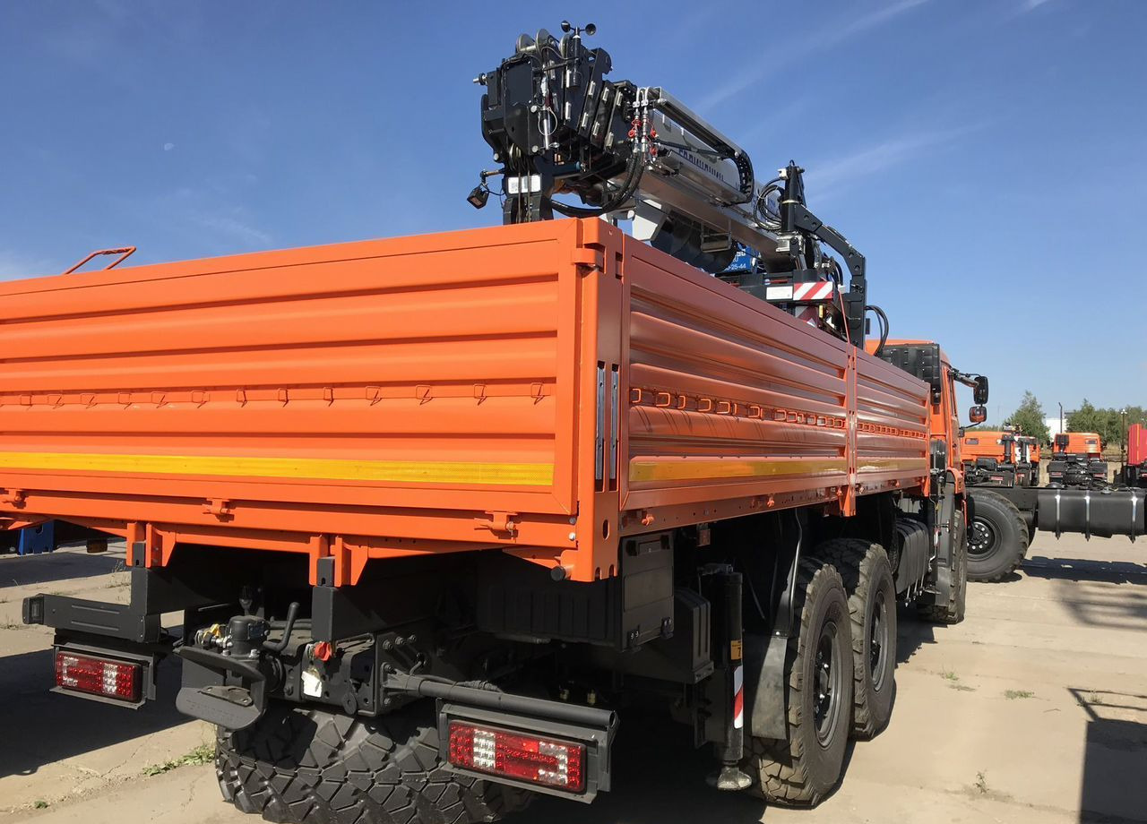 Бортовой грузовик КАМАЗ 43118-50 6х6 с КМУ Галичанин с буром, 2025 - Грузовик бортовой/ Платформа, Автоманипулятор: фото 5 Бортовой грузовик КАМАЗ 43118-50 6х6 с КМУ Галичанин с буром, 2025 - Грузовик бортовой/ Платформа, Автоманипулятор: фото 5