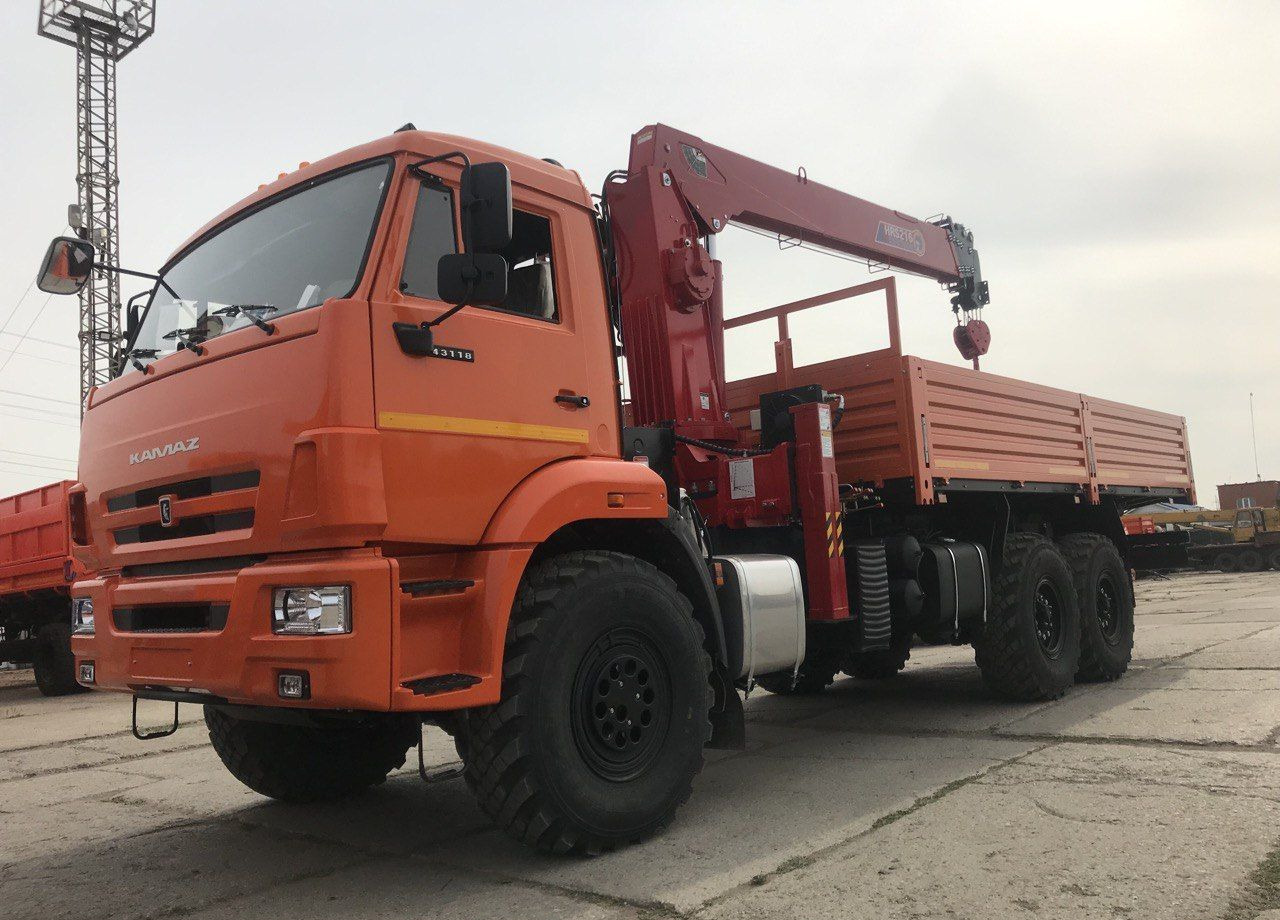 Новый Грузовик бортовой/ Платформа, Автоманипулятор Бортовой грузовик КАМАЗ 43118-50 6х6 с КМУ Horyong 216 2025: фото 7