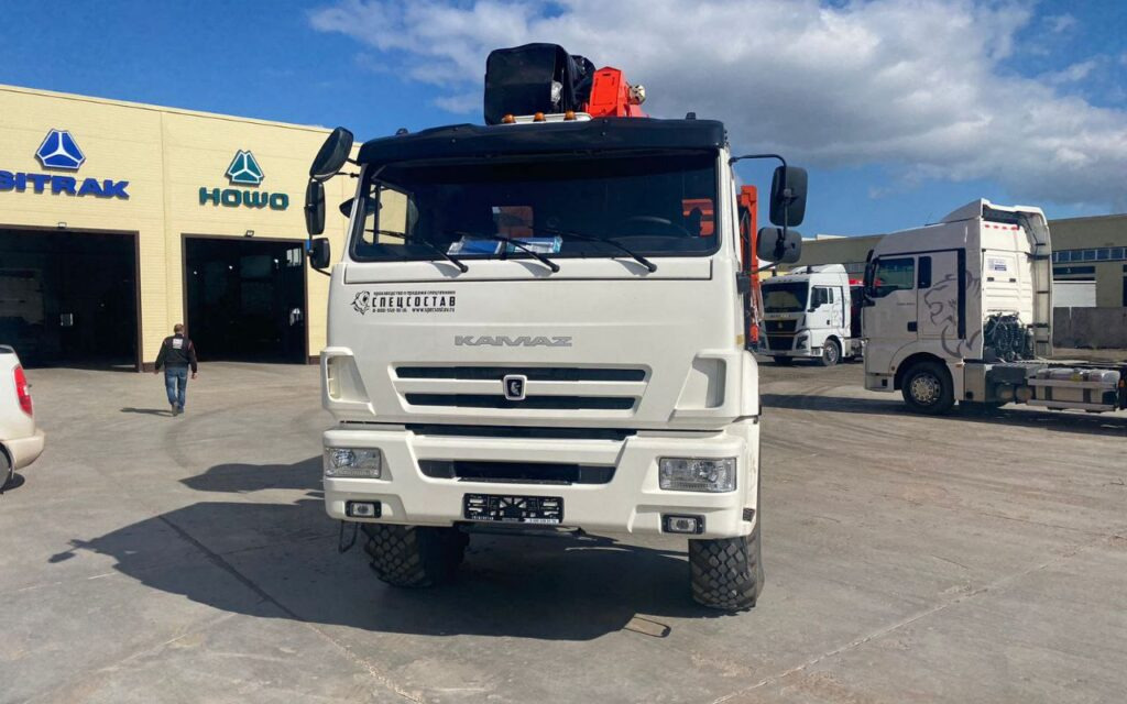 Бортовой грузовик/ Платформа, Автоманипулятор Бортовой грузовик КАМАЗ 43118-50 6х6 с КМУ Kanglim KS2056H 2025: фото 10