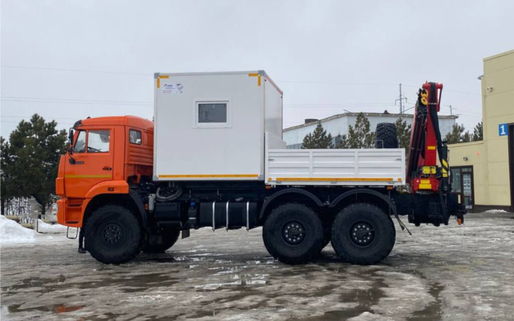 Бортовой грузовик Камаз 43118 6х6 ГПА с КМУ ИМ95 - Бортовой грузовик/ Платформа, Автоманипулятор: фото 3 Бортовой грузовик Камаз 43118 6х6 ГПА с КМУ ИМ95 - Бортовой грузовик/ Платформа, Автоманипулятор: фото 3