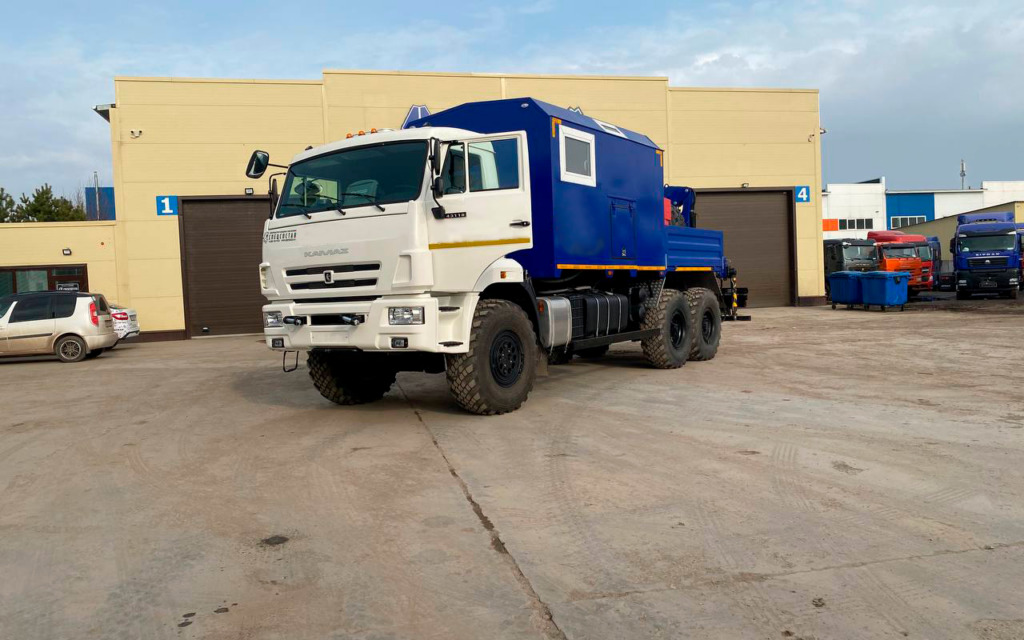 Бортовой грузовик Камаз 43118 6х6 ПАРМ с КМУ АНТ 7.5-2 - Бортовой грузовик/ Платформа, Автоманипулятор: фото 2 Бортовой грузовик Камаз 43118 6х6 ПАРМ с КМУ АНТ 7.5-2 - Бортовой грузовик/ Платформа, Автоманипулятор: фото 2