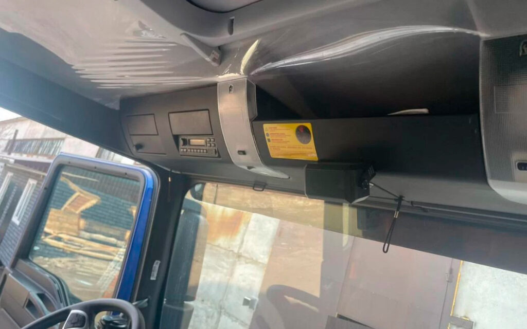 Бортовой грузовик SITRAK C7H 6х4 с КМУ DONGYANG SS2725LB 2025 - Бортовой грузовик/ Платформа, Автоманипулятор: фото 4 Бортовой грузовик SITRAK C7H 6х4 с КМУ DONGYANG SS2725LB 2025 - Бортовой грузовик/ Платформа, Автоманипулятор: фото 4