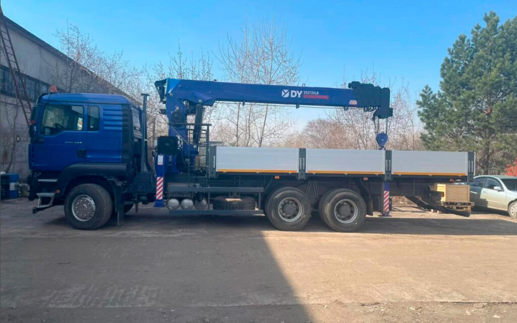 Бортовой грузовик/ Платформа, Автоманипулятор Бортовой грузовик SITRAK C7H 6х4 с КМУ DONGYANG SS2725LB 2025: фото 9