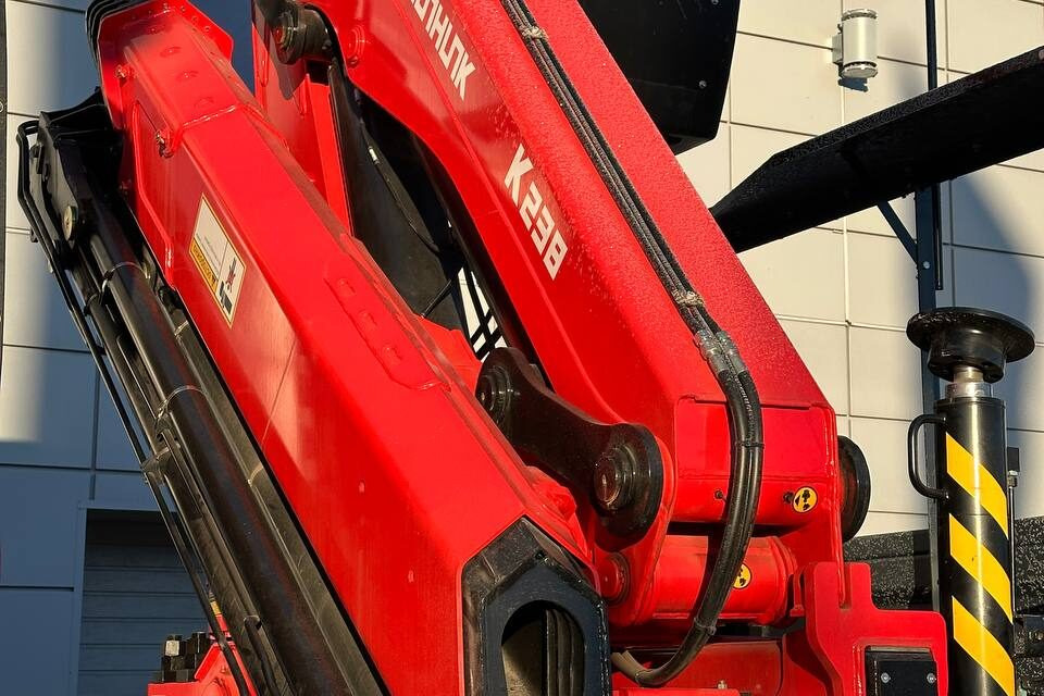 Бортовой грузовик/ Платформа, Автоманипулятор Бортовой грузовик SITRAK C7H с КМУ Sunhunk K 238, 2025: фото 11