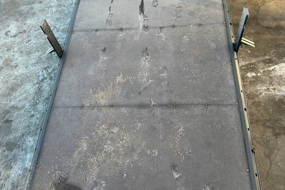 Бортовой грузовик/ Платформа, Автоманипулятор Бортовой грузовик SITRAK C7H с КМУ Sunhunk K 238, 2025: фото 18