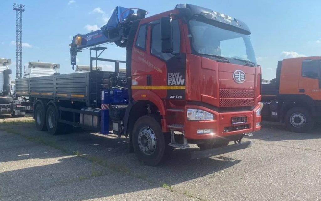 FAW 3250 (J6P) 6×4 с КМУ Dongyang 1956 ACE, 2025 - Бортовой грузовик/ Платформа, Автоманипулятор: фото 2 FAW 3250 (J6P) 6×4 с КМУ Dongyang 1956 ACE, 2025 - Бортовой грузовик/ Платформа, Автоманипулятор: фото 2