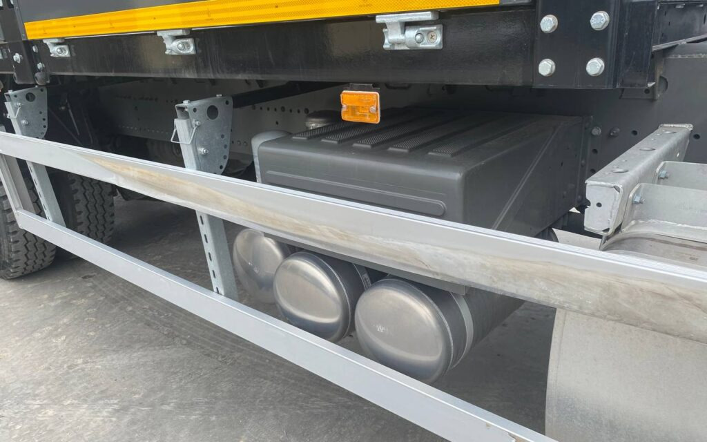 Бортовой грузовик/ Платформа, Автоманипулятор Howo T5G с КМУ Sunhunk S2106: фото 24