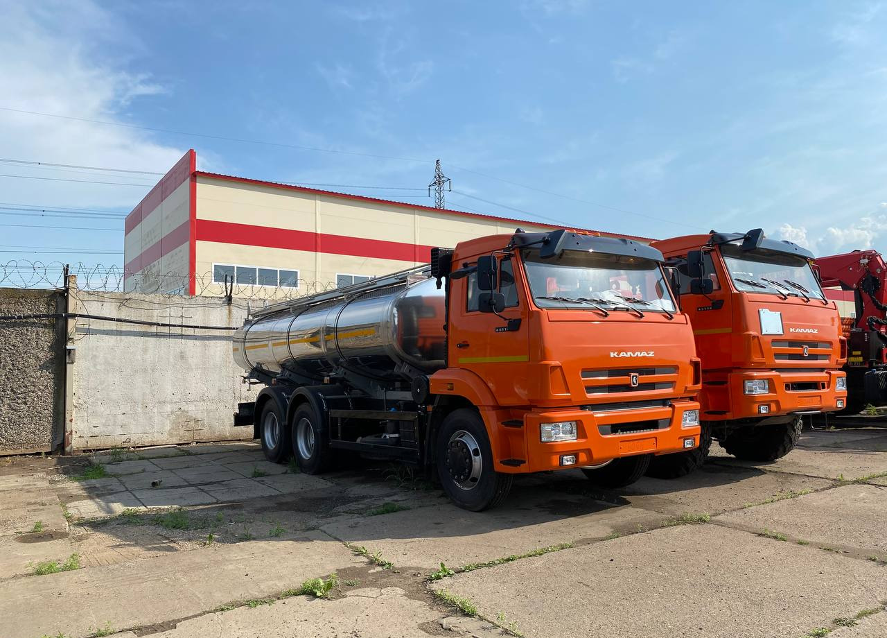 КАМАЗ 65115 6х4 пищевая цистерна (молоковоз) 17м3 2025 - Грузовик-цистерна: фото 4 КАМАЗ 65115 6х4 пищевая цистерна (молоковоз) 17м3 2025 - Грузовик-цистерна: фото 4
