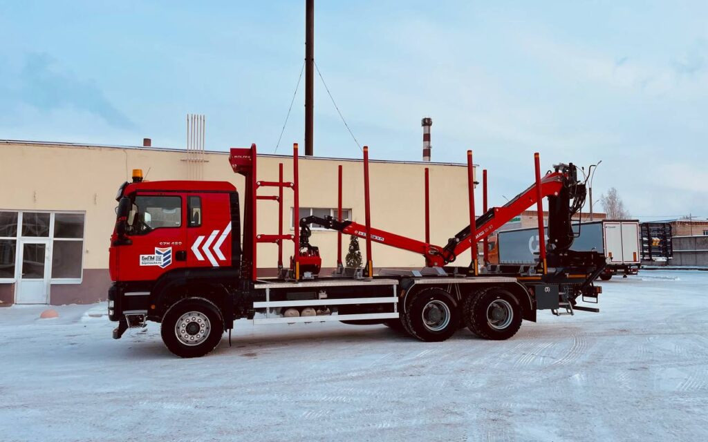 Лесовоз Sitrak C7H 6х4 с КМУ Велмаш-С 10-86 - Лесовоз, сортиментовоз: фото 4 Лесовоз Sitrak C7H 6х4 с КМУ Велмаш-С 10-86 - Лесовоз, сортиментовоз: фото 4