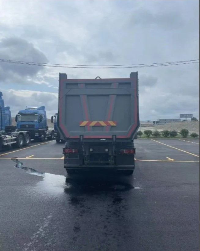 Новый Самосвал Самосвал SITRAK C7H 6х4 26 м³ 2024: фото 10