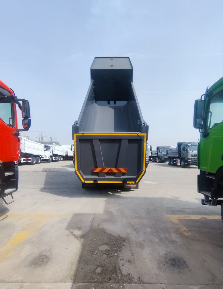 Новый Самосвал Самосвал Sitrak C7H 8x4 540 л.с. 23м3 2025г: фото 12